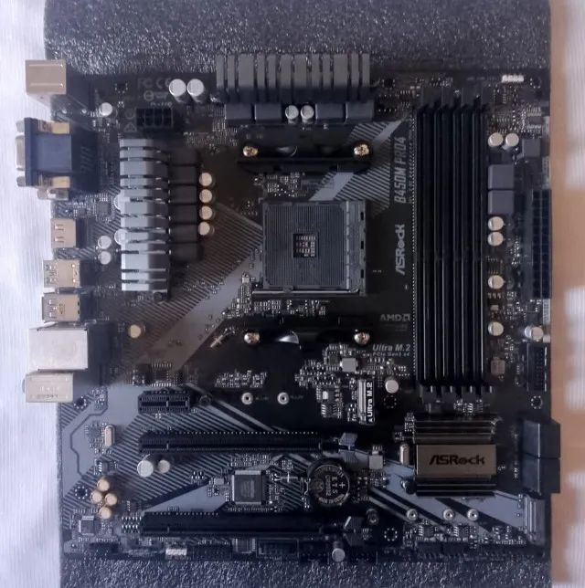 Placa-mãe OEM ASRock B450M Pro4 AMD AM4 MATX DDR4 - Foto 4