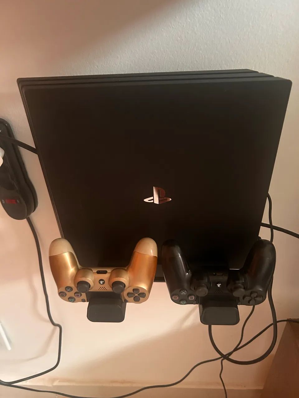 PlayStation 4 PRO 1TB + jogos