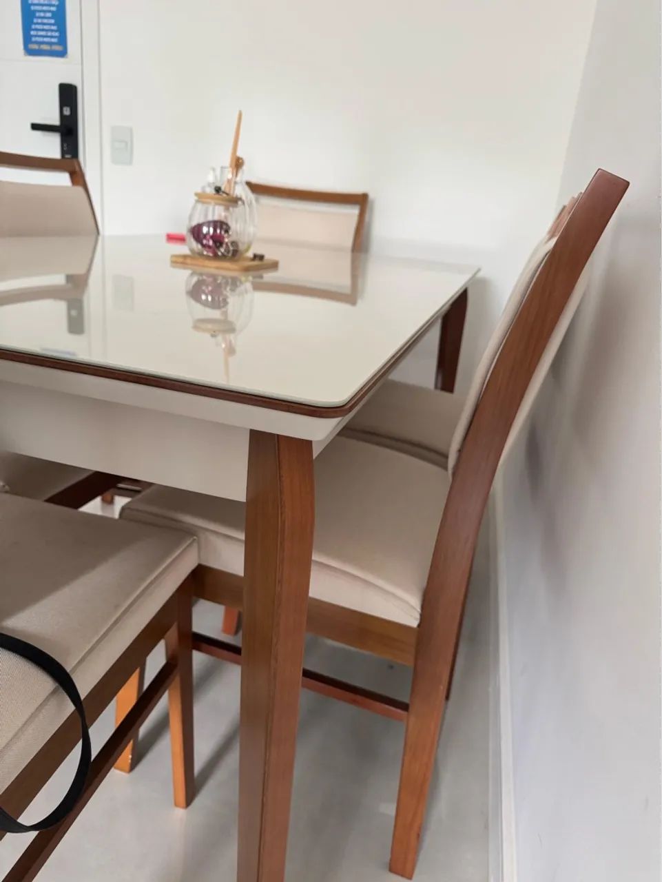 Mesa de jantar 6 lugares 