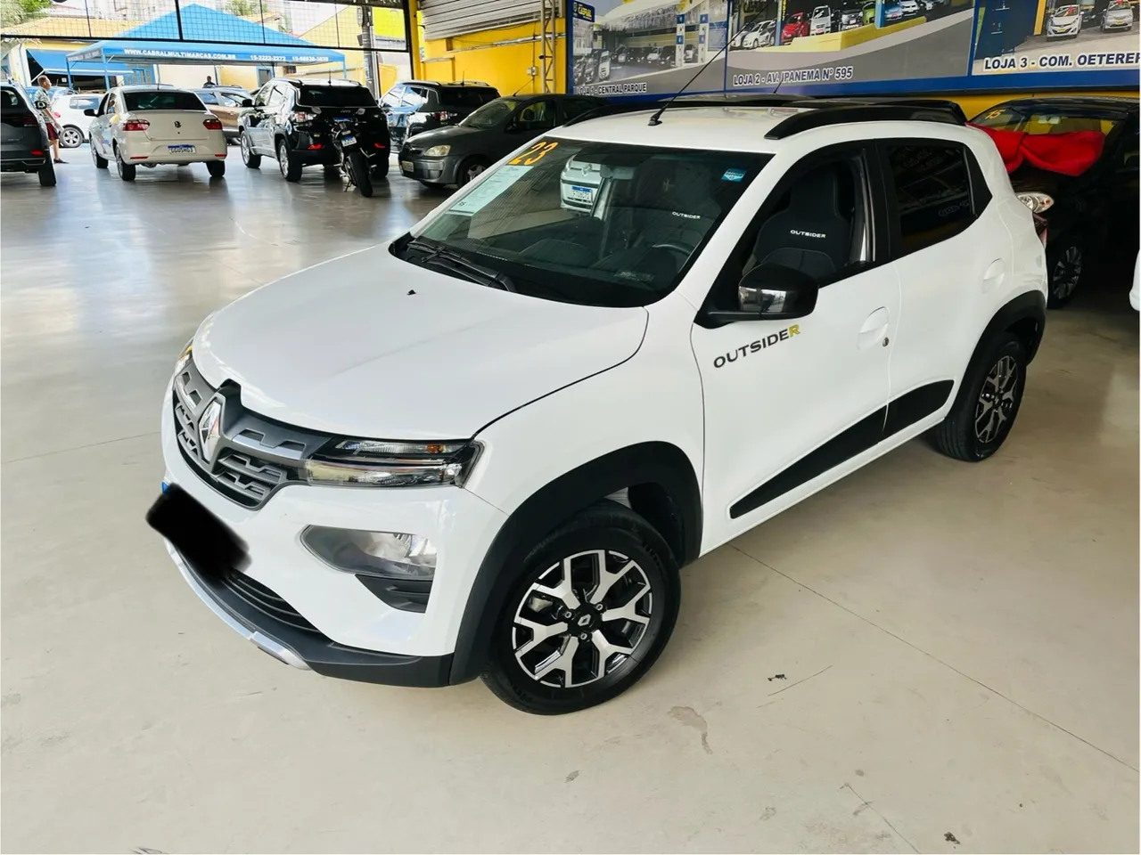 Kwid Outsider 1.0 flex 2023, baixo km ! Ótimo para app