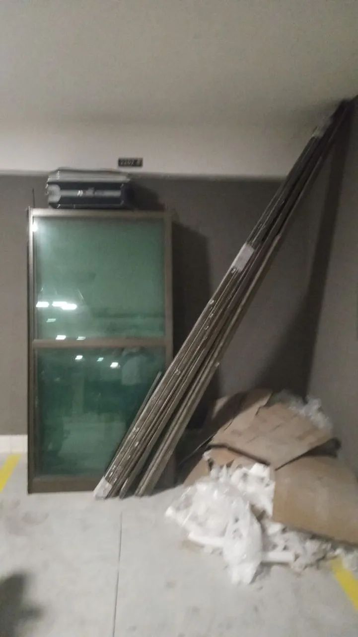 Aluminum sliding door64595710908033120