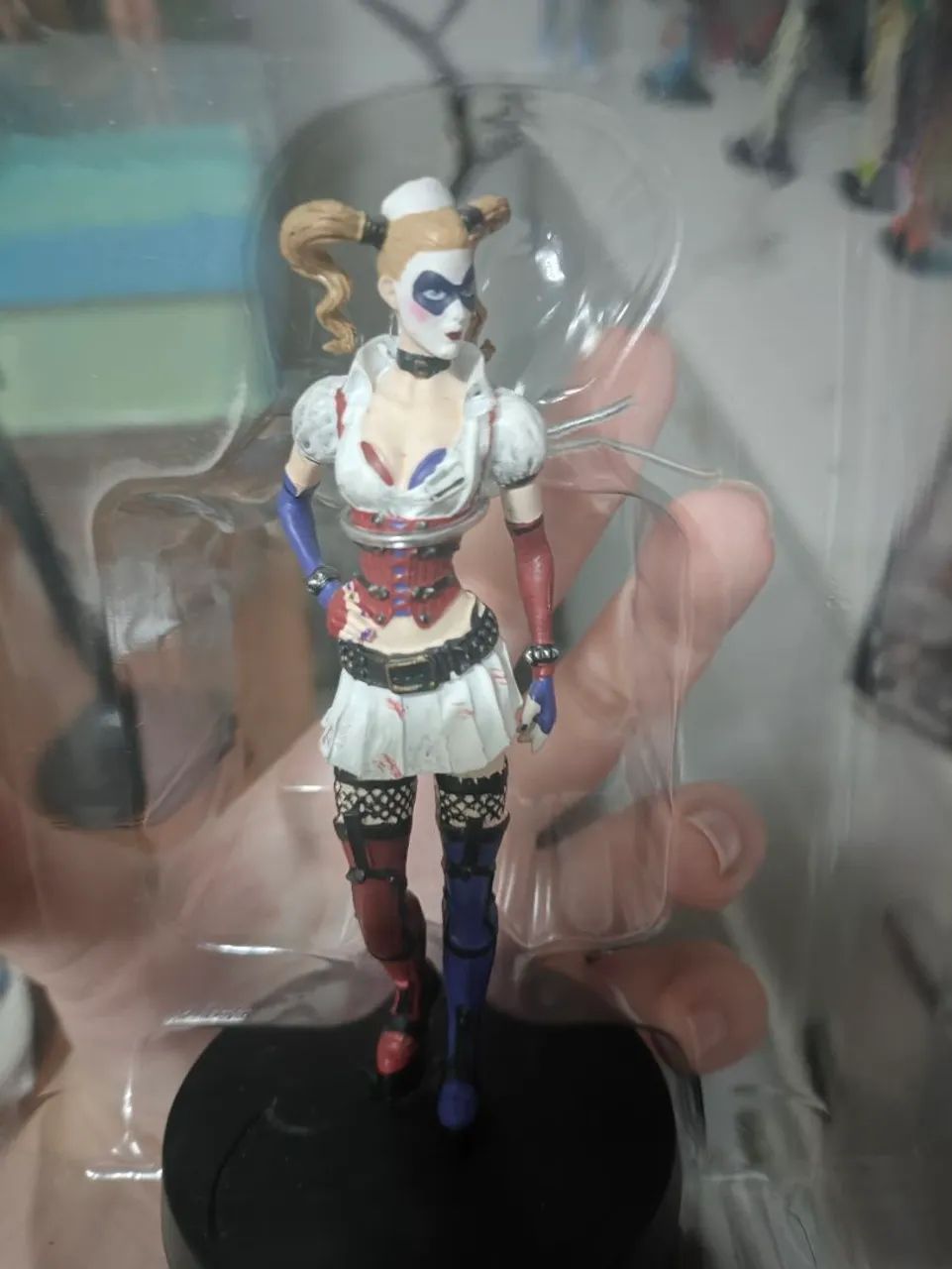 Batman Arkham Asylum Harley Quinn - Foto 2