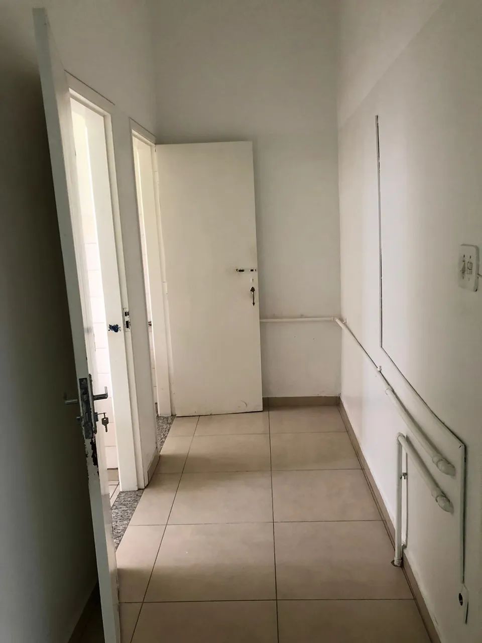 Centro comercial para aluguel possui 150 metros quadrados com 5 quartos em Centro - Franca - Foto 3