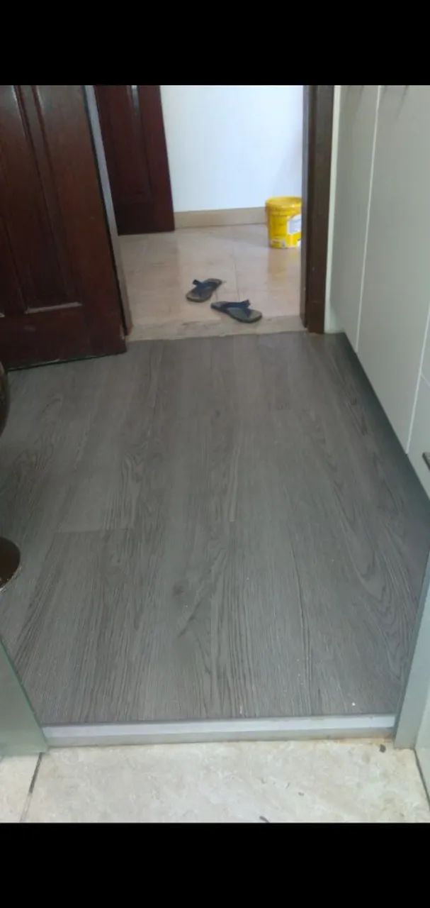 27,00 INSTALAÇÃO PISO VINILICO E RODA PE  - Foto 4
