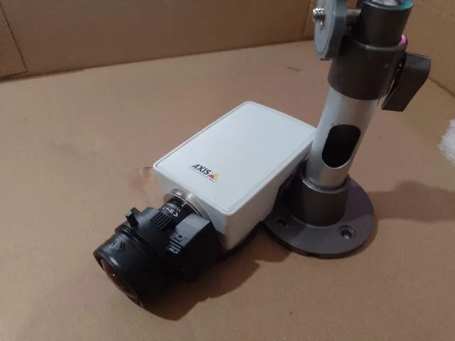 Câmera IP- AXIS Box - M1114-1MP resolução - Foto 2
