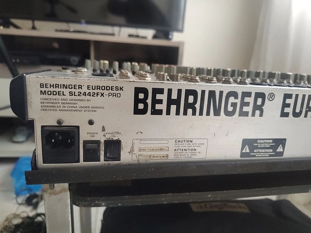 Mesa de som Behringer 24 canais - Foto 5