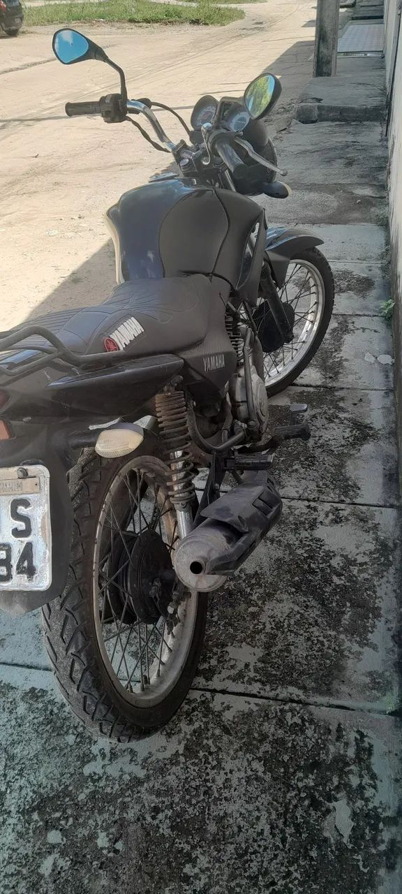 Moto 125 facto 