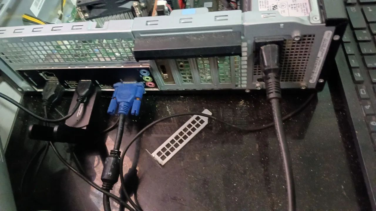 DEEL Desktop Computer, Original, Well-Preserved64308011040387123