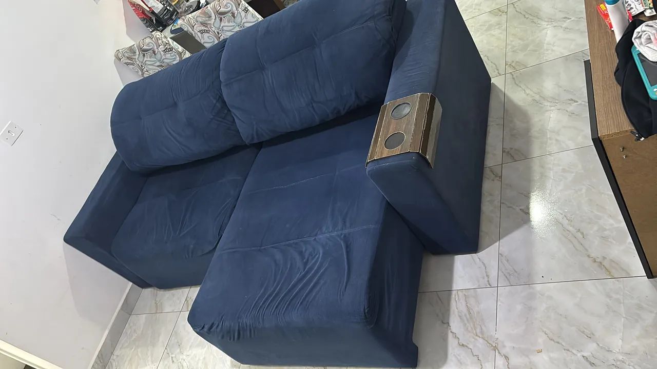 Sofá retrátil em Suede Azul 