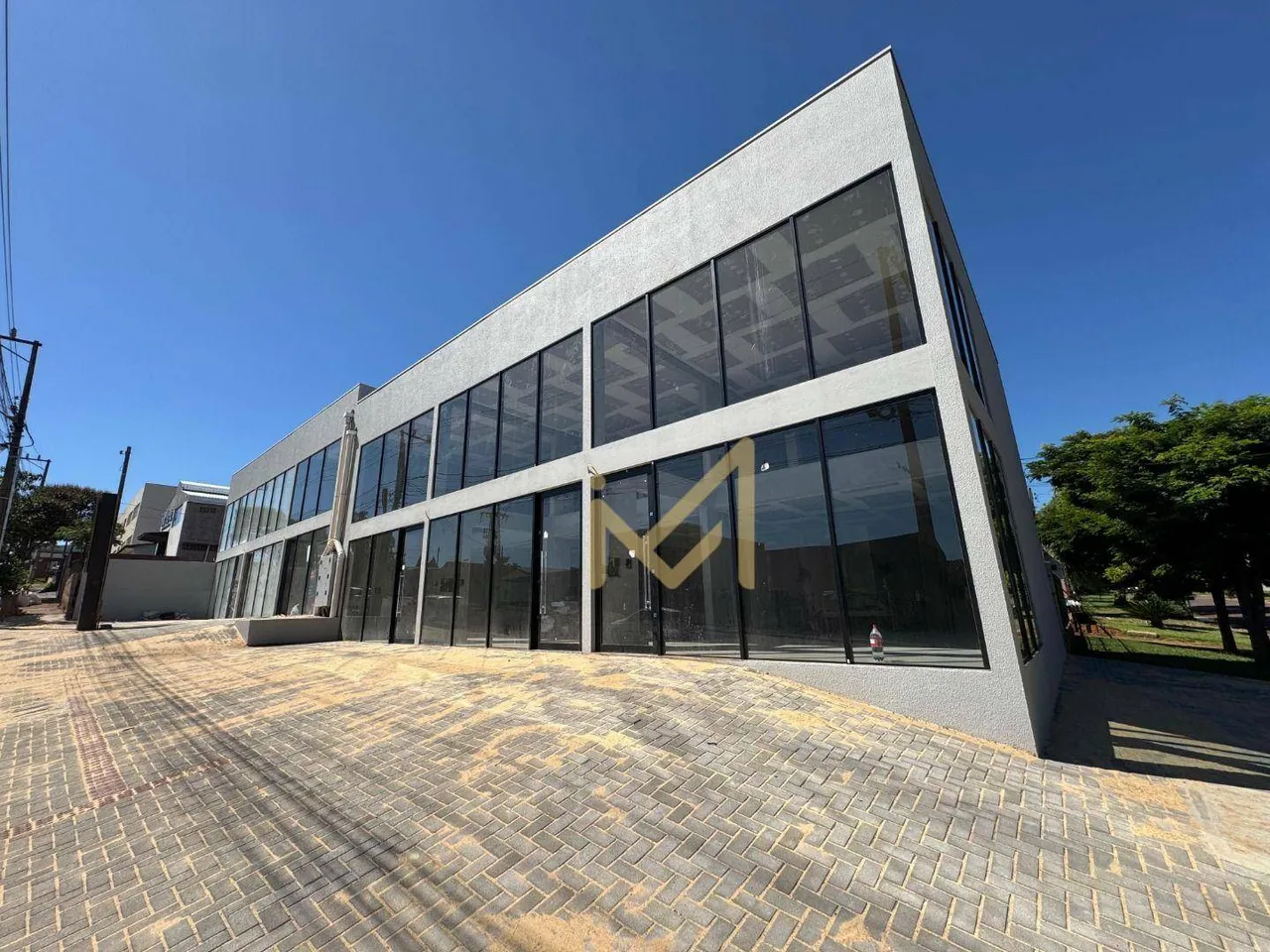 SALA PARA ALUGAR - Rua Gandhi por R$ 3.500,00 + Custos