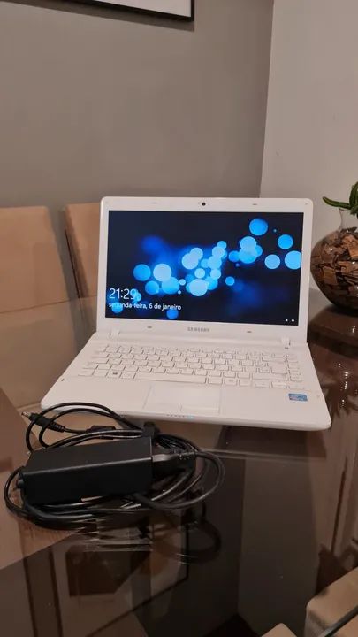 Notebook Samsung Intel Core i3 4GB RAM