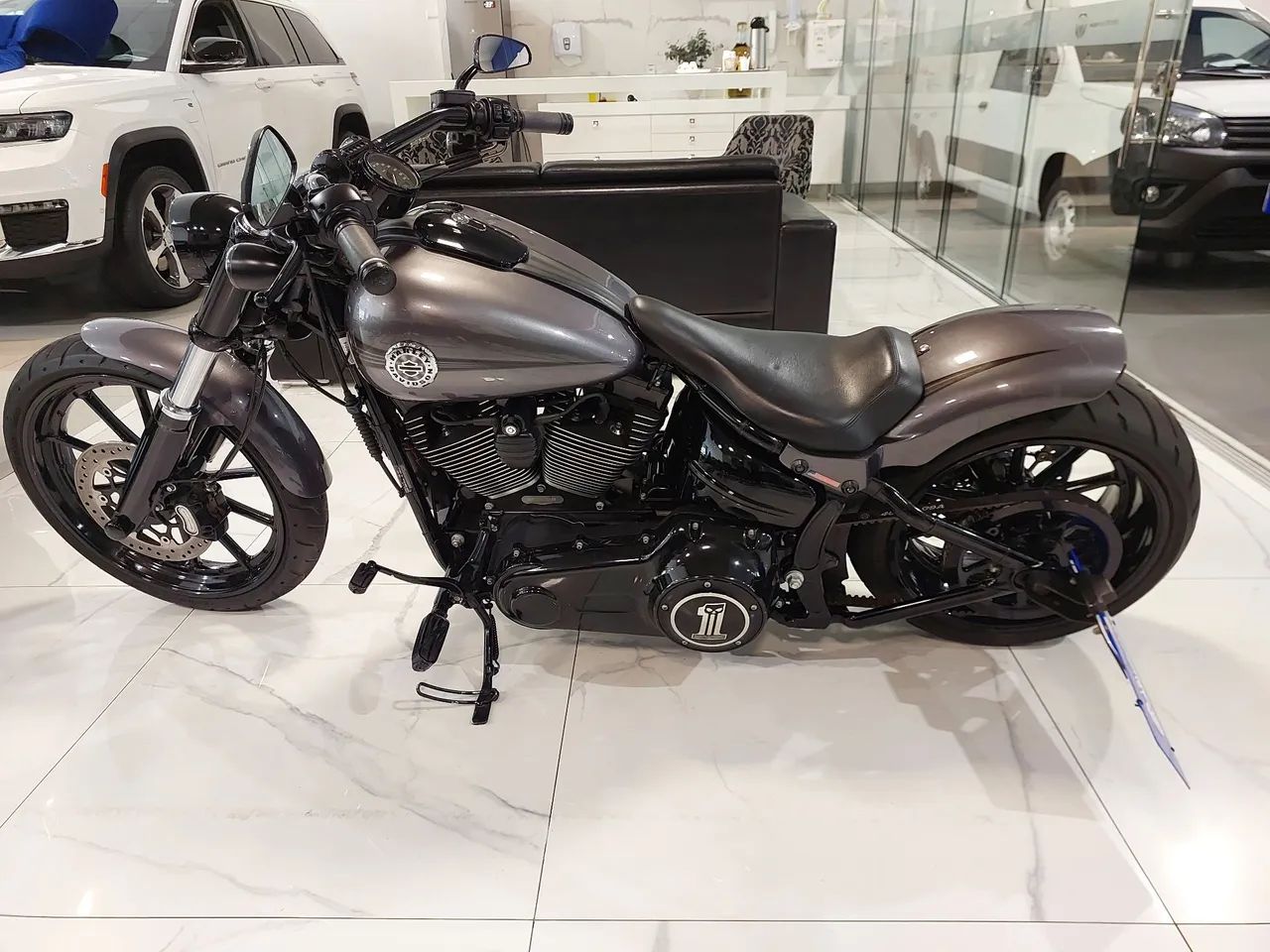 Harley Davidson Softail Breakout Personalizada Muito Nova  - Foto 5