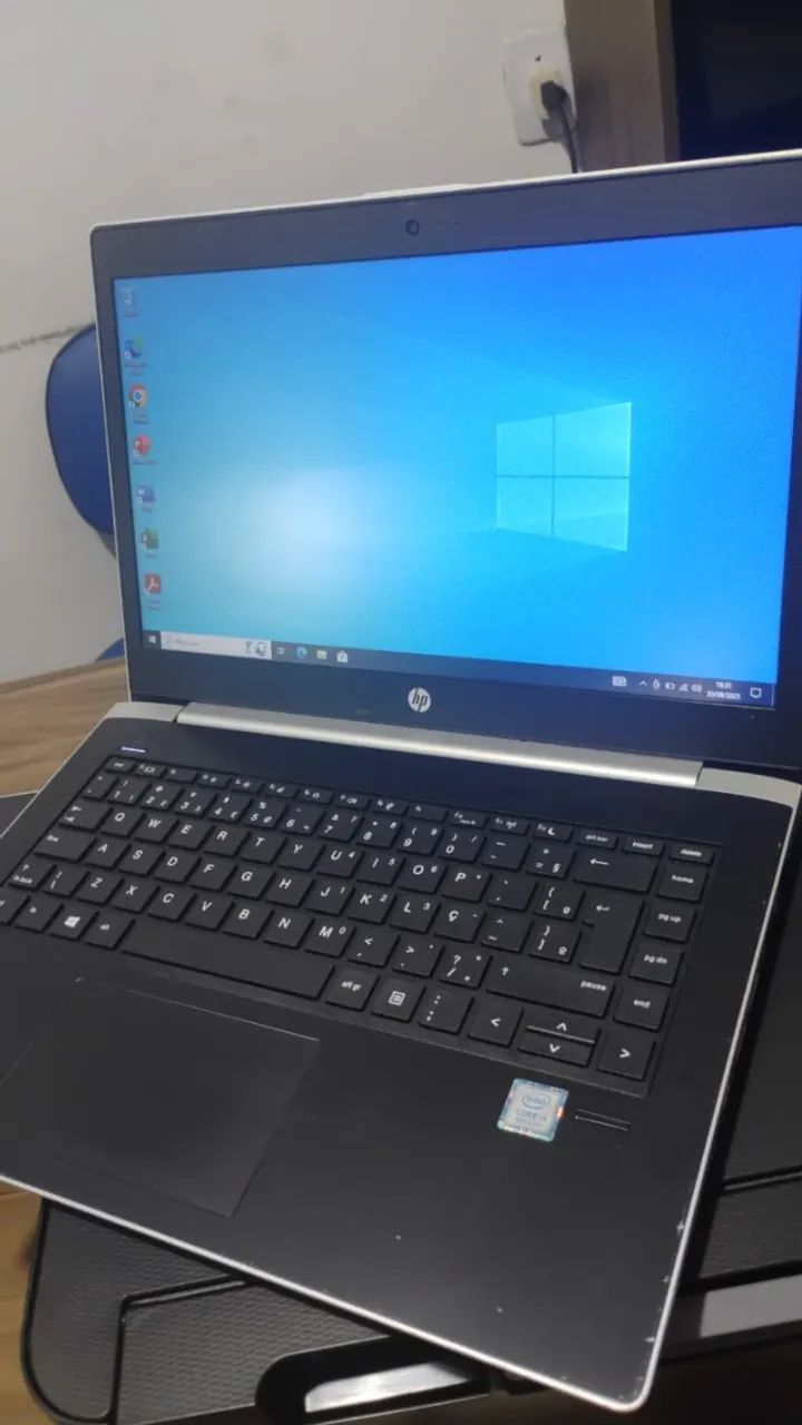 Notebook Hp i5 de oitava geração com ssd (rapido)