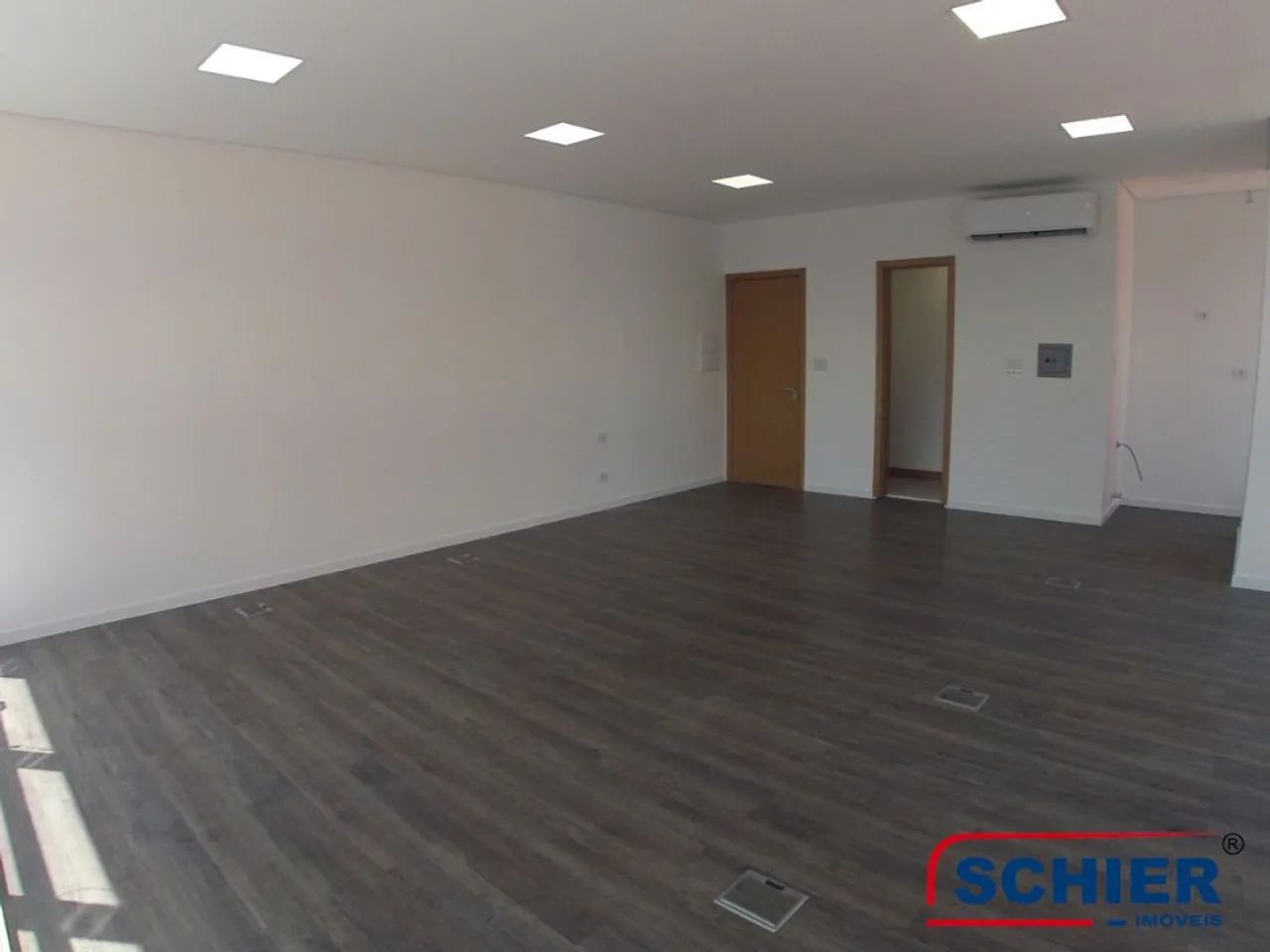 Sala comercial de 43,55m², para venda, com localização privilegiada. - Foto 3