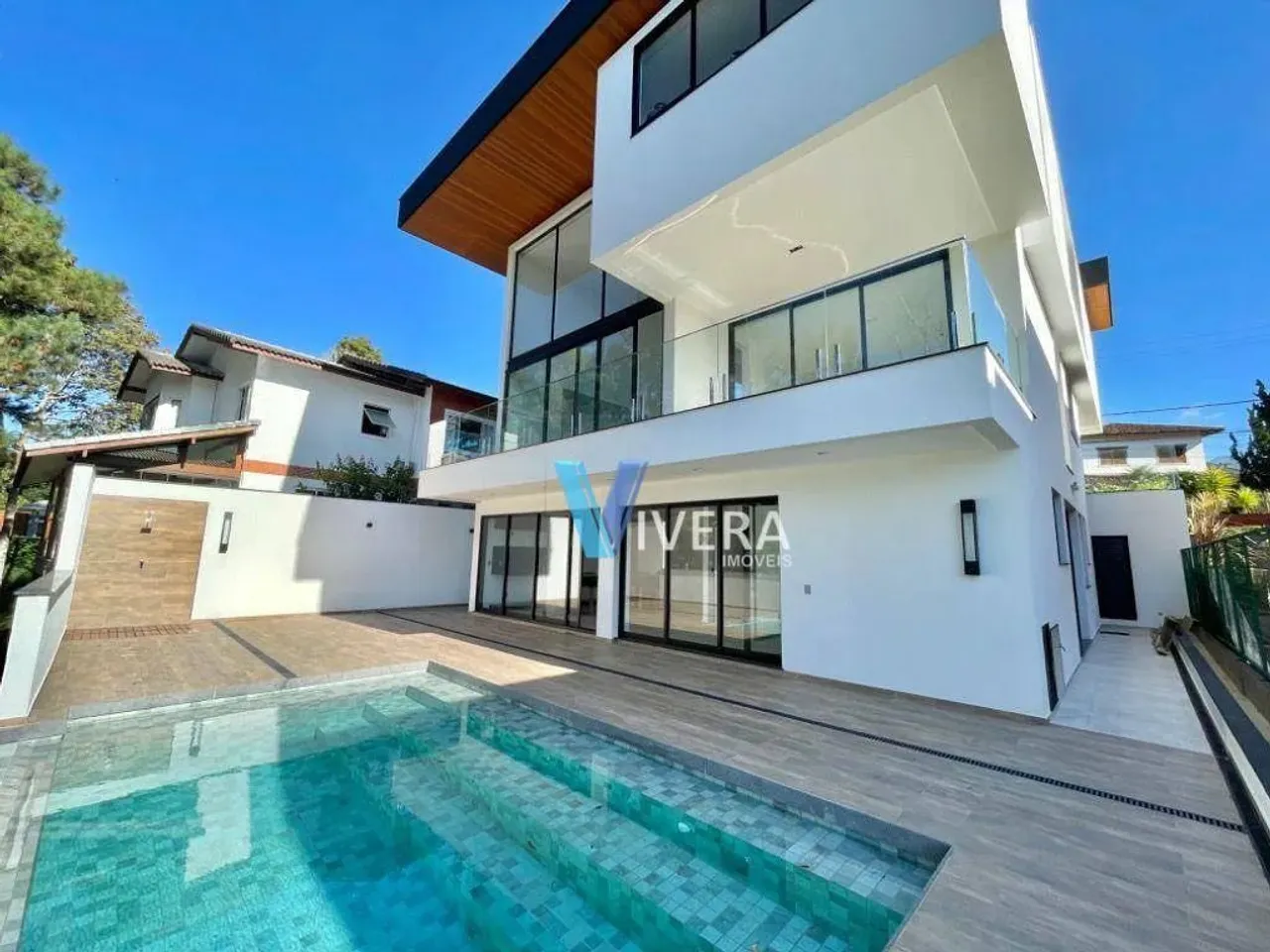 Casa com 4 dormitórios à venda, 330 m² por R$ 4.900.000,00 - Várzea - Teresópolis/RJ