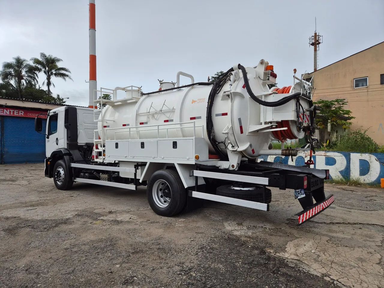 Vw 17260 2023 tanque combinado vacuo e hidrojato - Foto 4