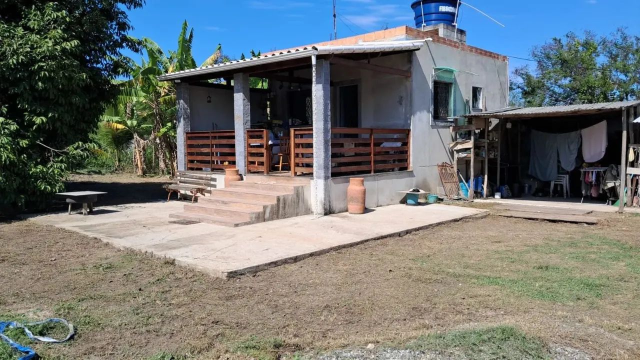 VENDO modesta casa em Maricá num terreno de 2.700 m2 - Foto 2