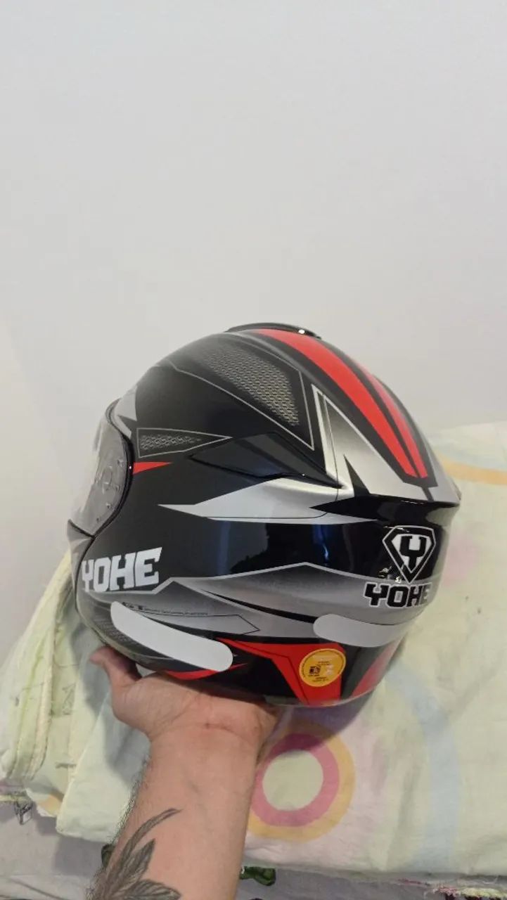 Capacete tamanho 64