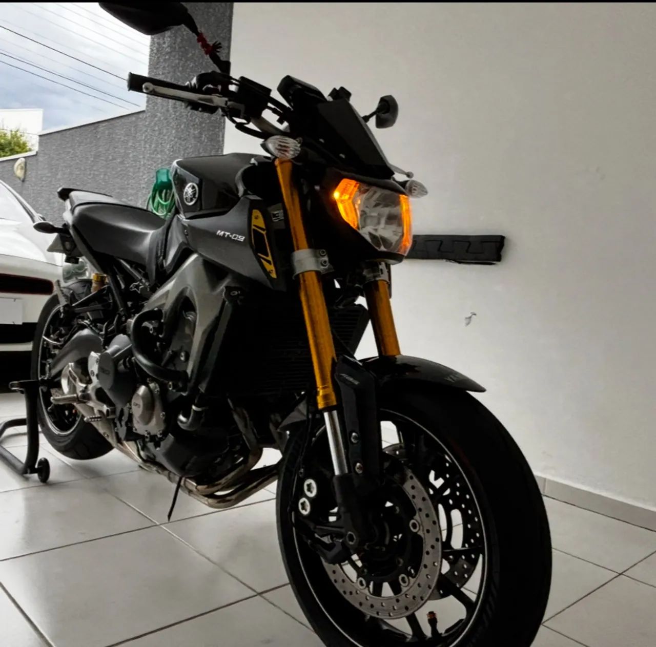 Yamaha MT-09 - Foto 2