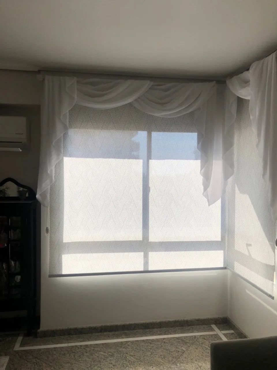 Cortinas 2(duas) de Rollo Elmo para sala - Foto 4