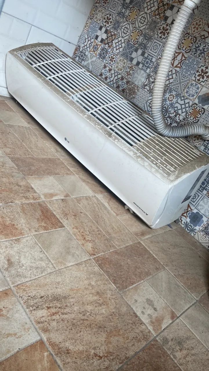 Ar condicionado Split LG INVERTER V 22 000 BTU19000 - Foto 3