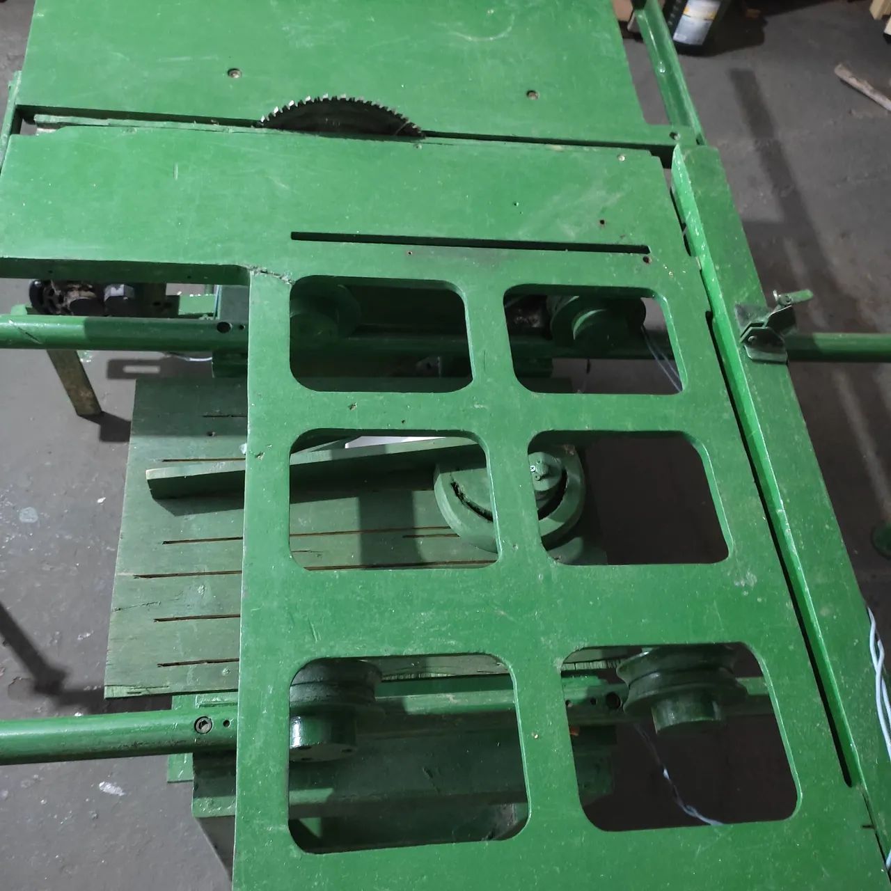 Máquina esquadrejadeira/ Fórmicas/Balcão 64850409461633121