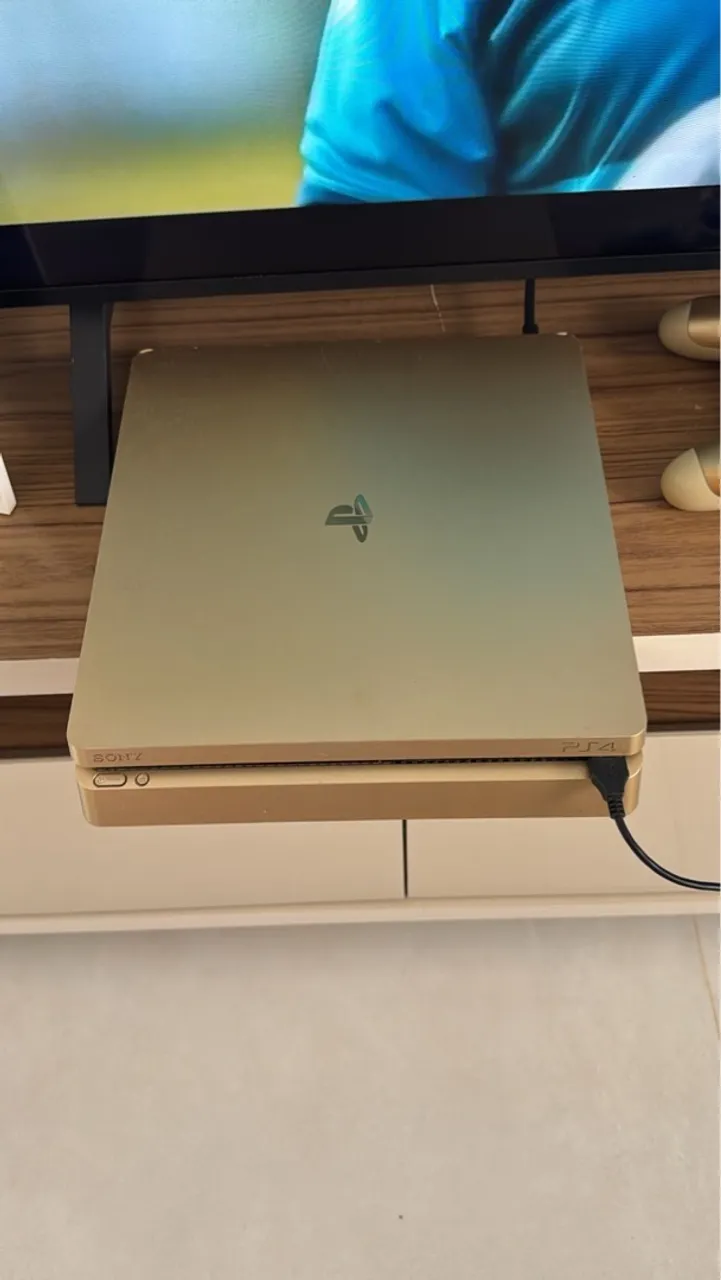 PlayStation 4 Gold - Edição Limitada