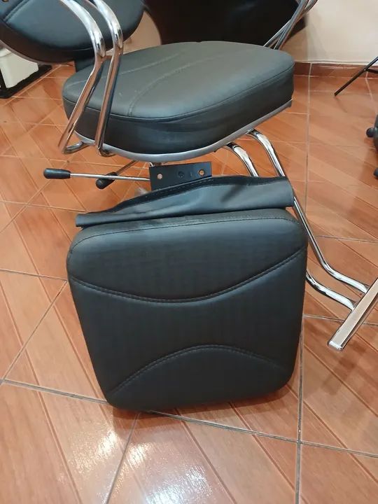Cadeira de cabeleireiro profissional - Foto 2
