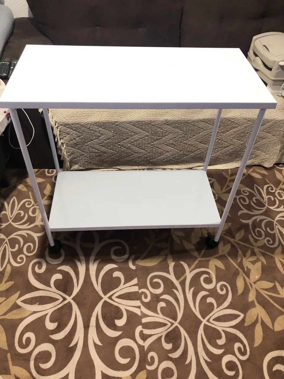 Small Table with Shelf and Casters64842835608577120