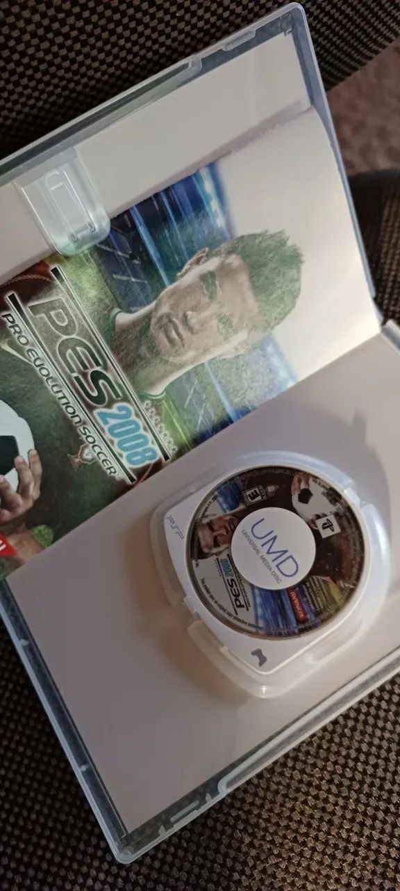 PES 2008 - PSP - Foto 2