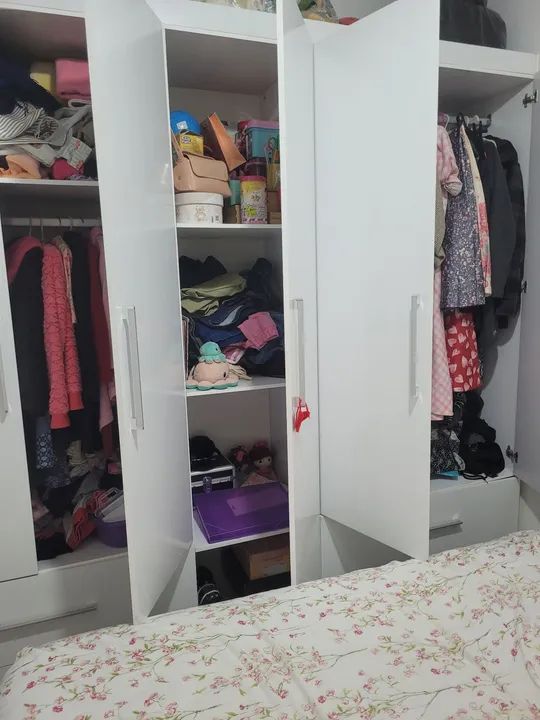Guarda-Roupa Branco de 6 Portas - Foto 3