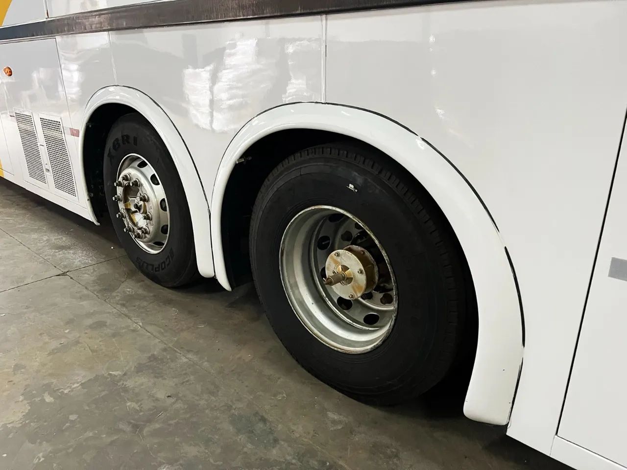 Ônibus top  raridade - Ar Condicionado, banheiro e frigobar - Foto 6