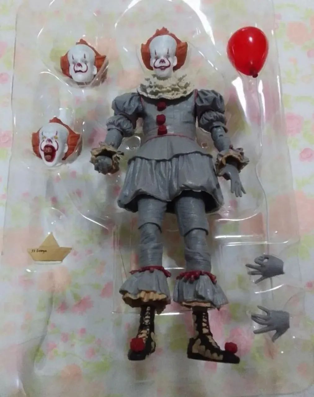 Boneco do Palhaço Pennywise - Com Caixa.  - Foto 4