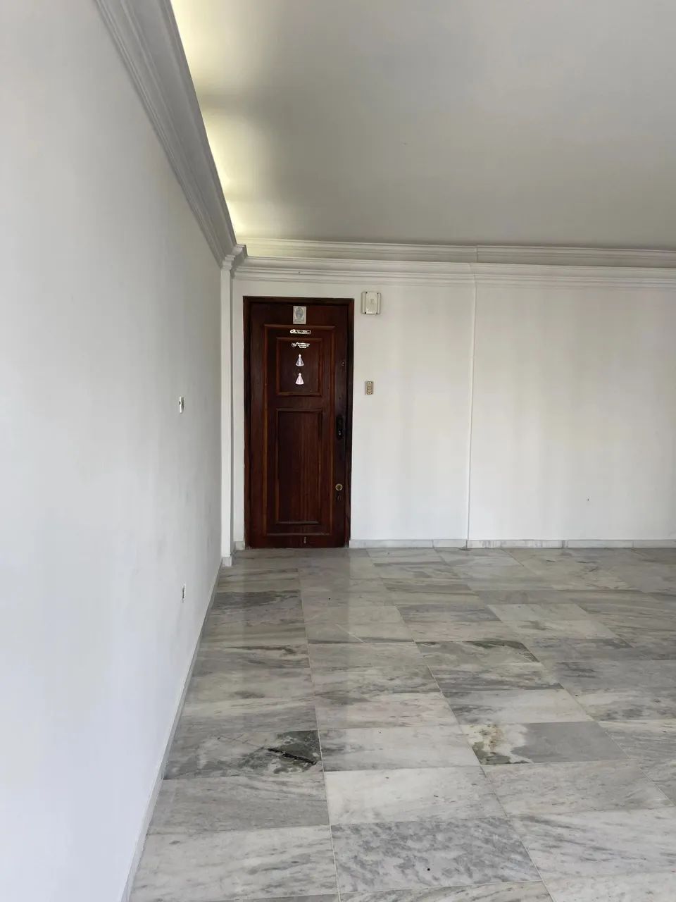 Imóvel para venda possui 136 metros quadrados com 3 quartos em Boa Viagem - Recife - PE