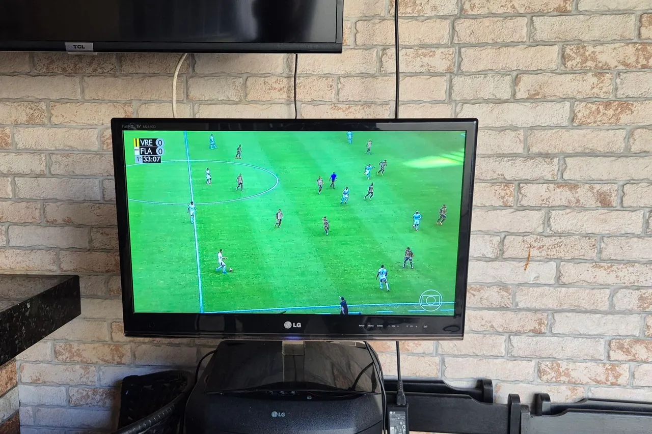 TV e Monitor LED LCD 24 Full HD - Foto 2