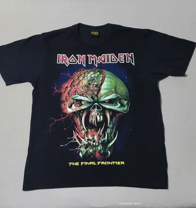 Camiseta Iron Maiden - The Final Frontier World Tour 2001 - Foto 2