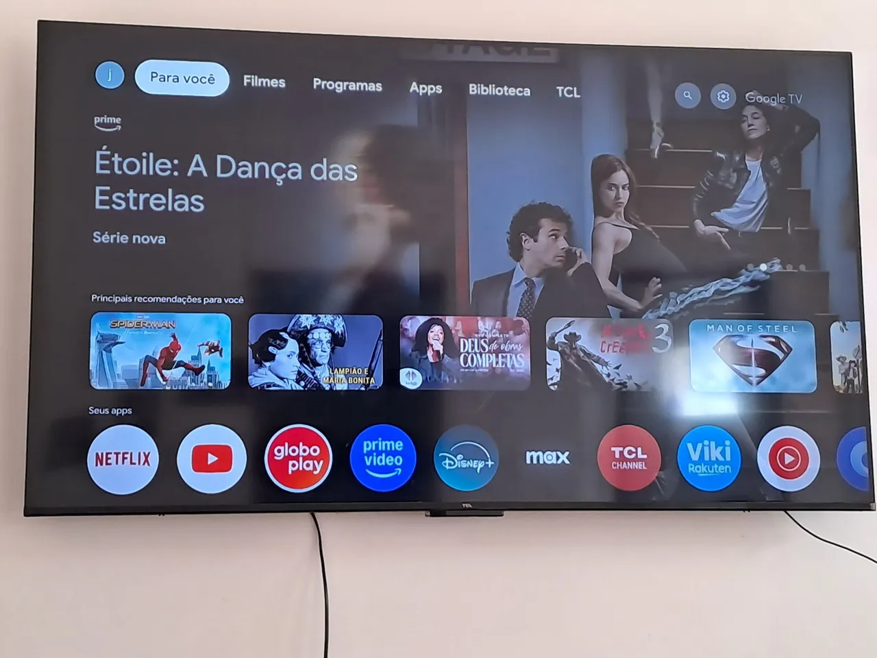 Smart TV TCL - Tela Grande e Qualidade de Imagem Impecável