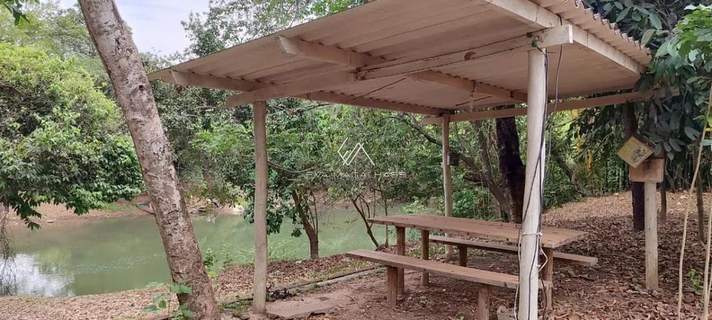 Chácara à venda em Cezarina, Setor Central, com 3 quartos, com 48400 m² - Foto 4