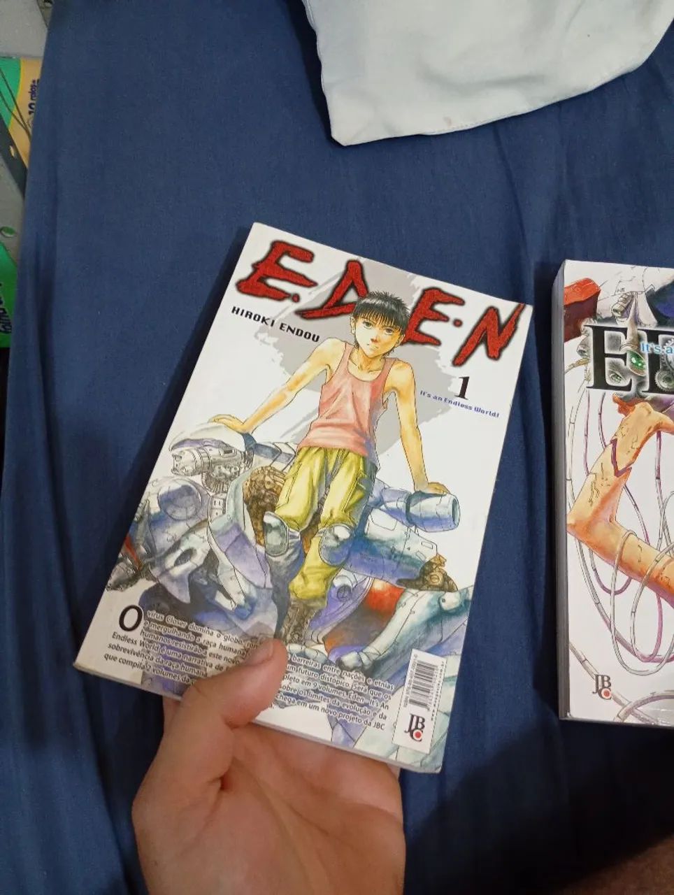 Mangá Eden 1 e 2  - Foto 4