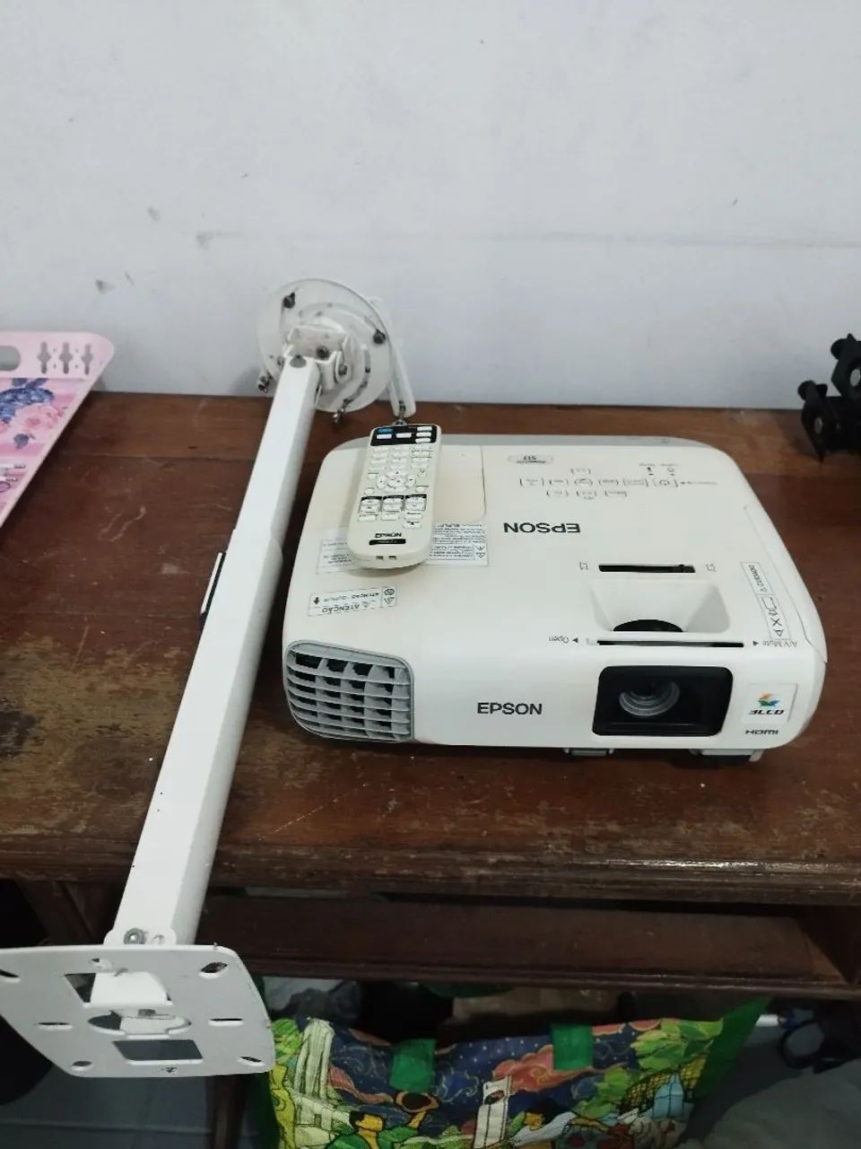 DATA SHOW EPSON COM SUPORTE E CONTROLE - Foto 6