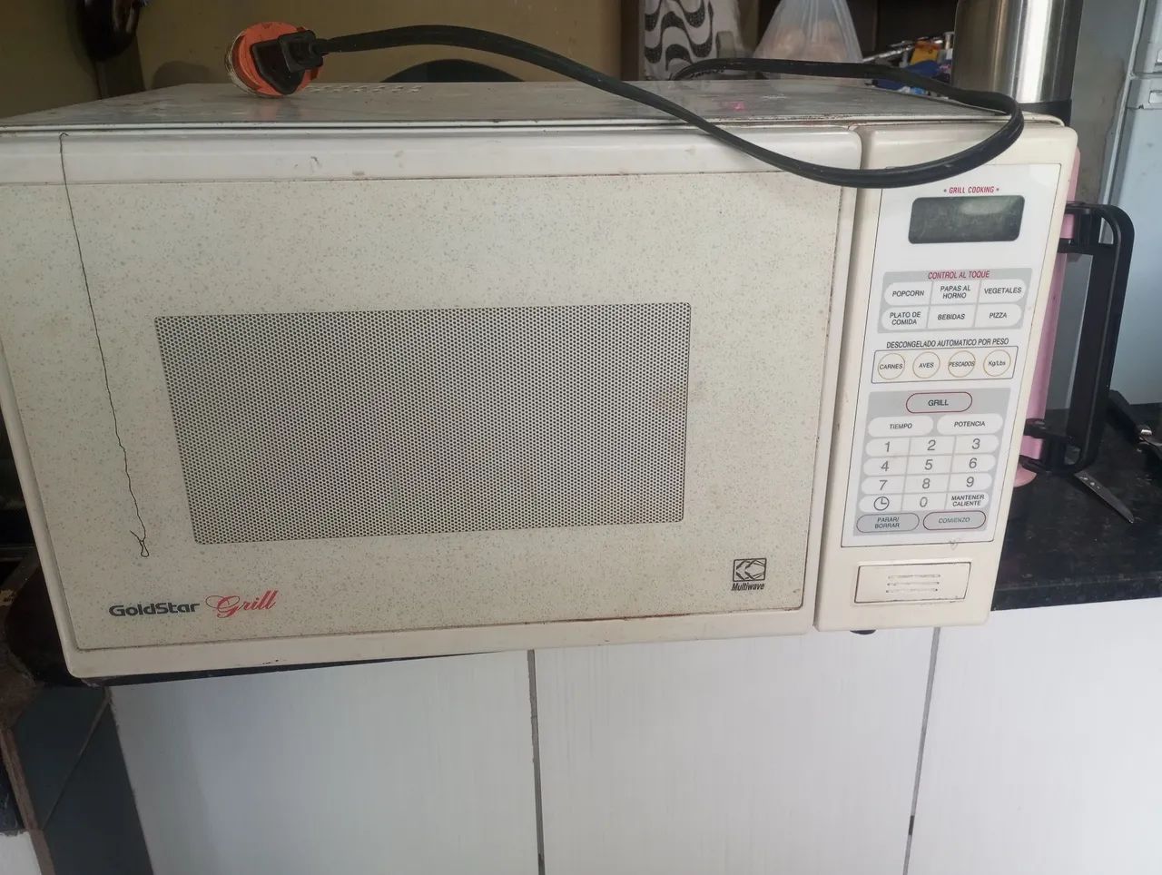 Vendo microondas e estufa pra salgados - Foto 3