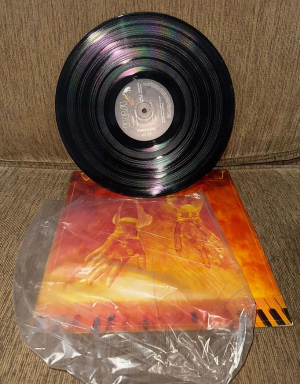 Lp Vinil Vangelis Heaven and Hell impecável Raro  - Foto 3