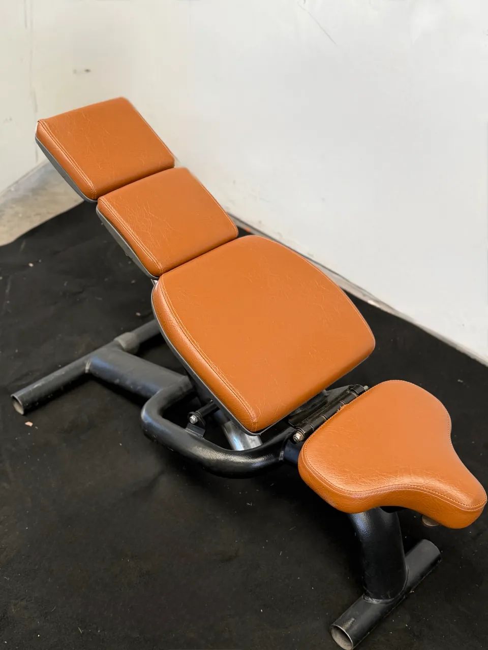 BANCO REGULÁVEL- MODELO TECHNOGYM - Foto 5