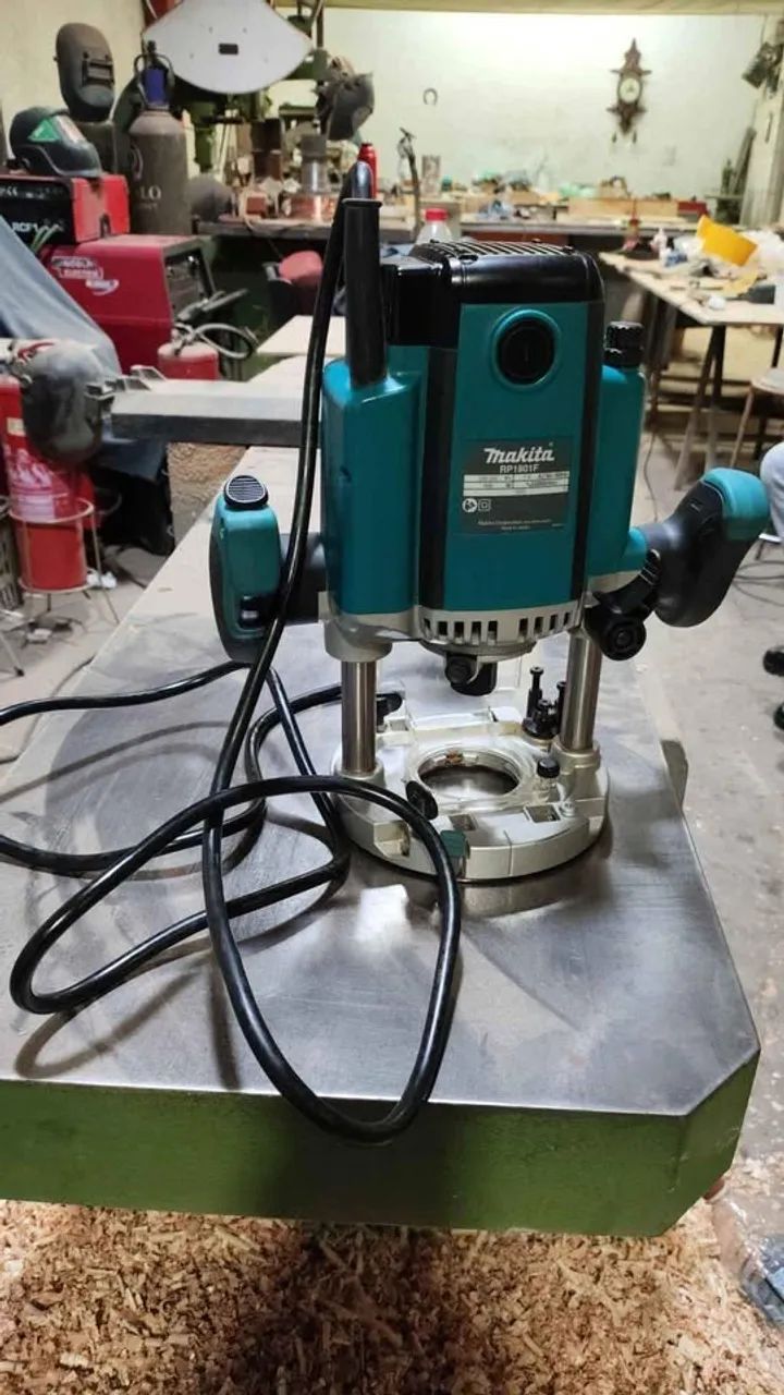 Tupia canguru Makita industrial 12MM Rp1801f - Foto 2