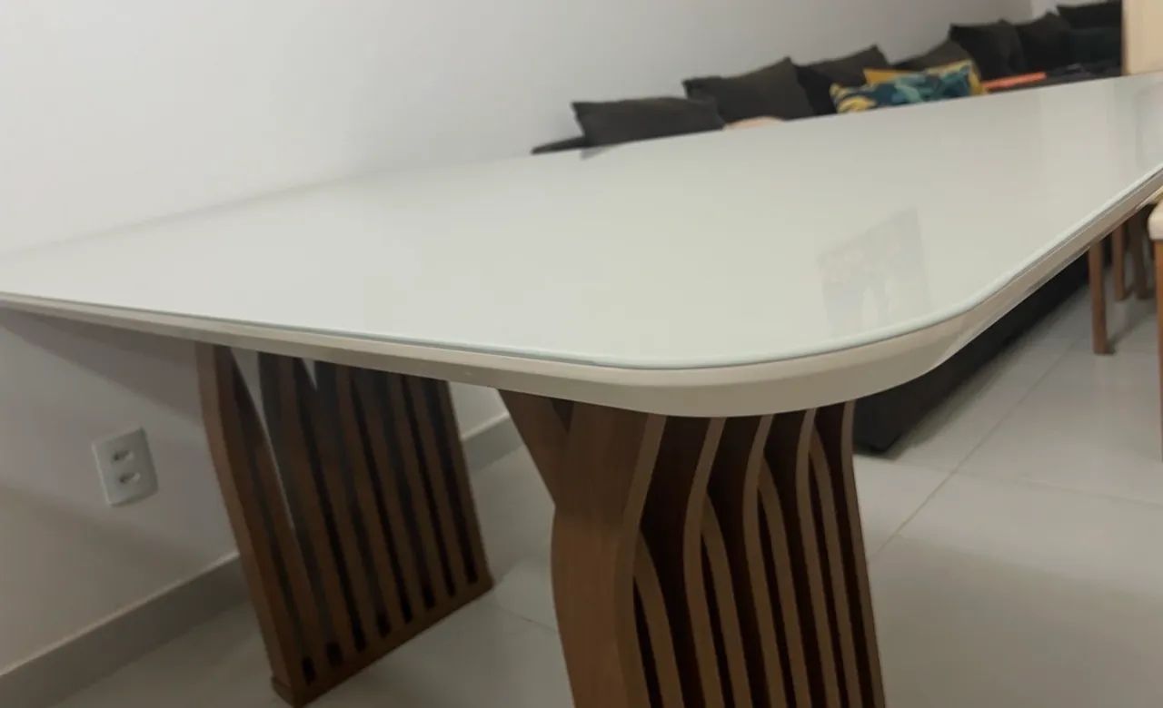 Vendo Mesa seminova em vidro e madeira 1,70x0,90 - Foto 5