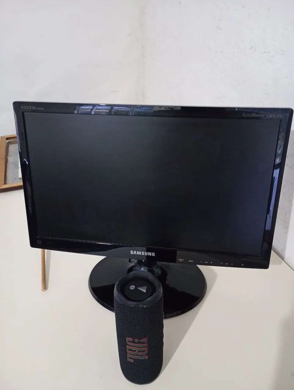 Tv Samsung Smart + JBL Caixa de som 