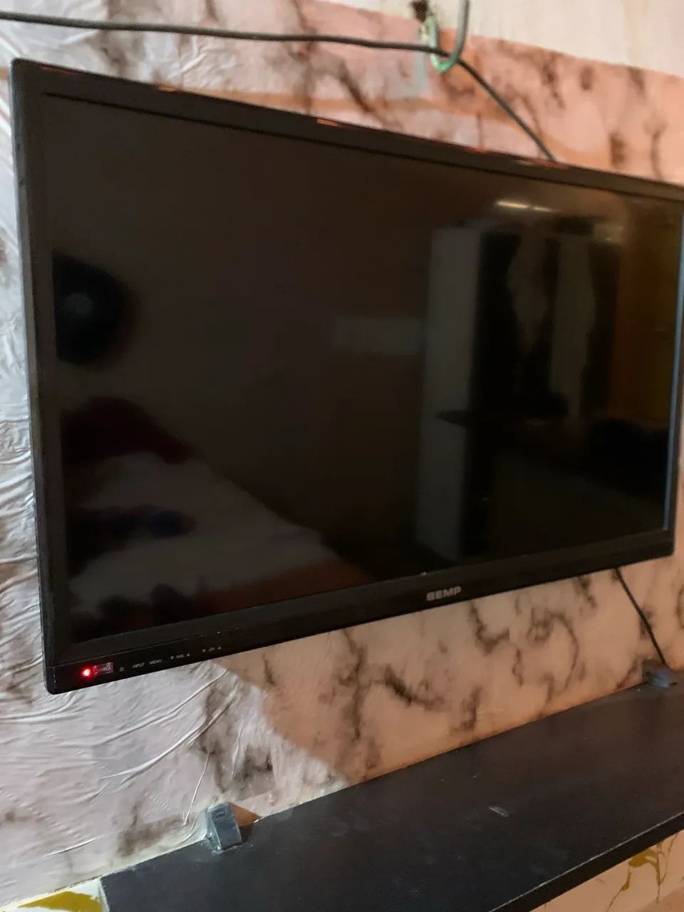 TV 32 Polegadas SEMP - Com Defeito no LED Imagem Escura - Para Conserto