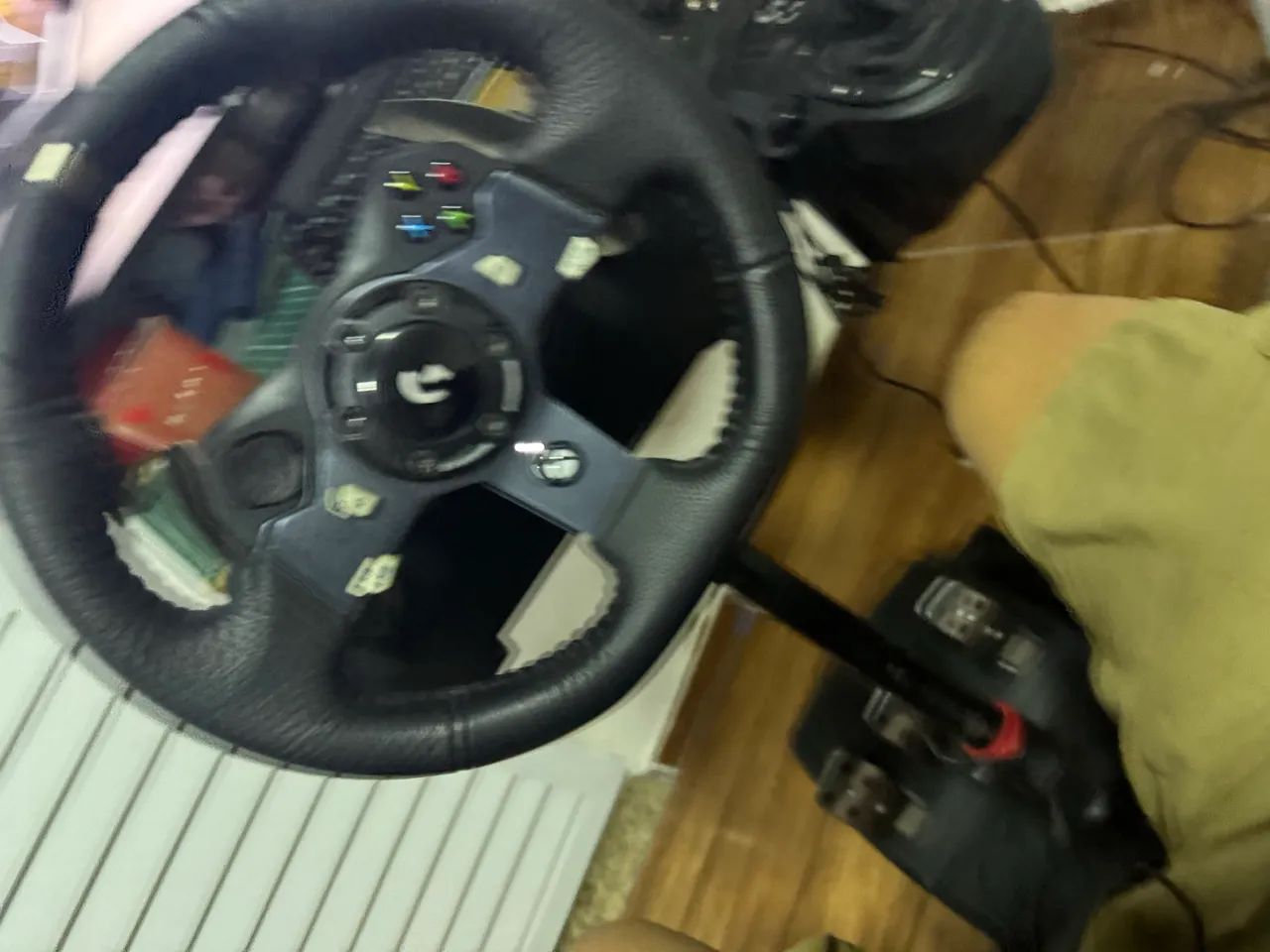 Volante logitec G29 completo, com marcha e cockpit - Foto 4