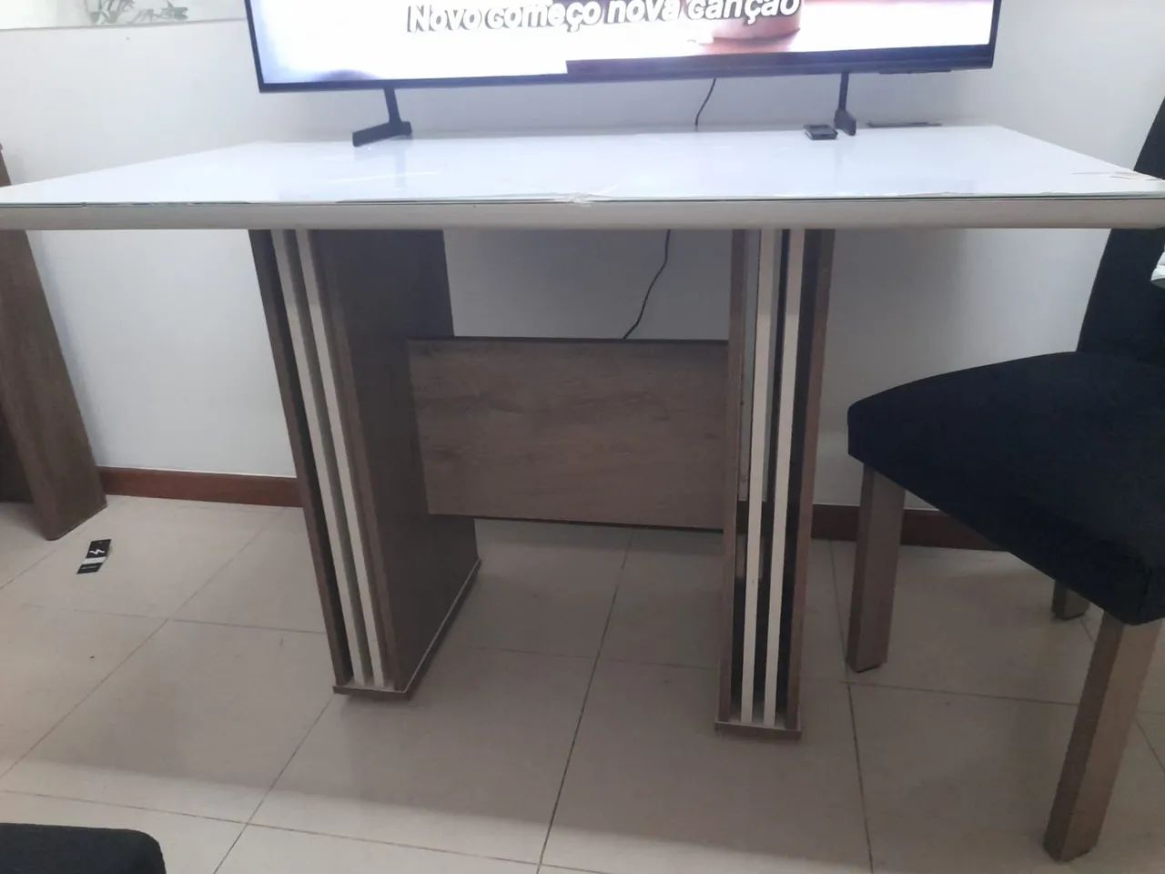 Mesa 4 cadeiras 