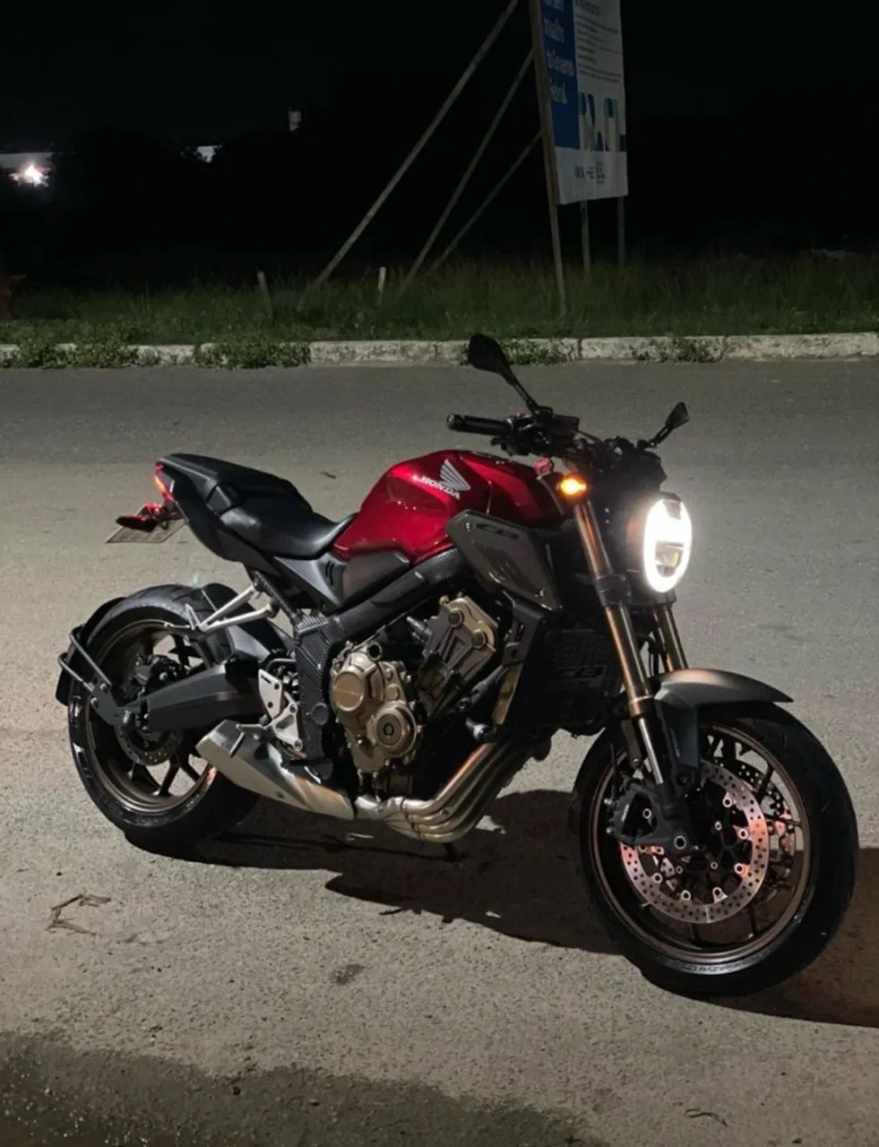 CB 650r Café Racer 